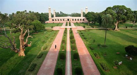 shalimar park shahdara